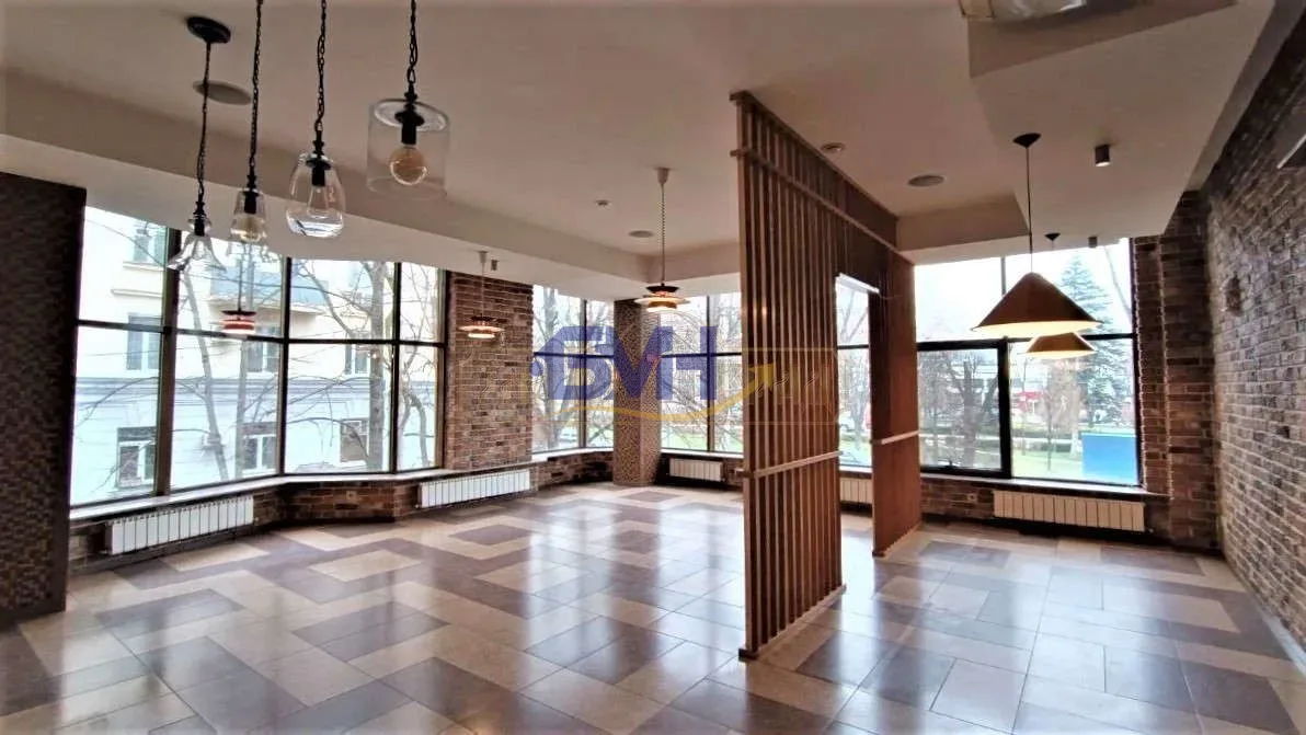 Продам помещение свободного назначения 583 м.кв.