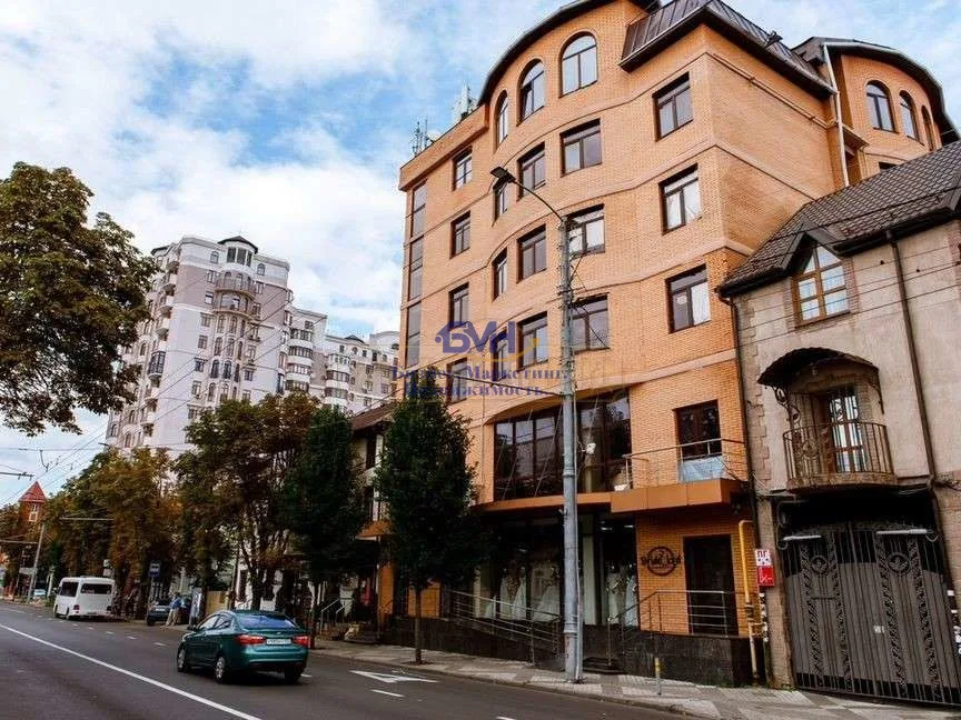 Продам помещение свободного назначения 2300 м.кв.