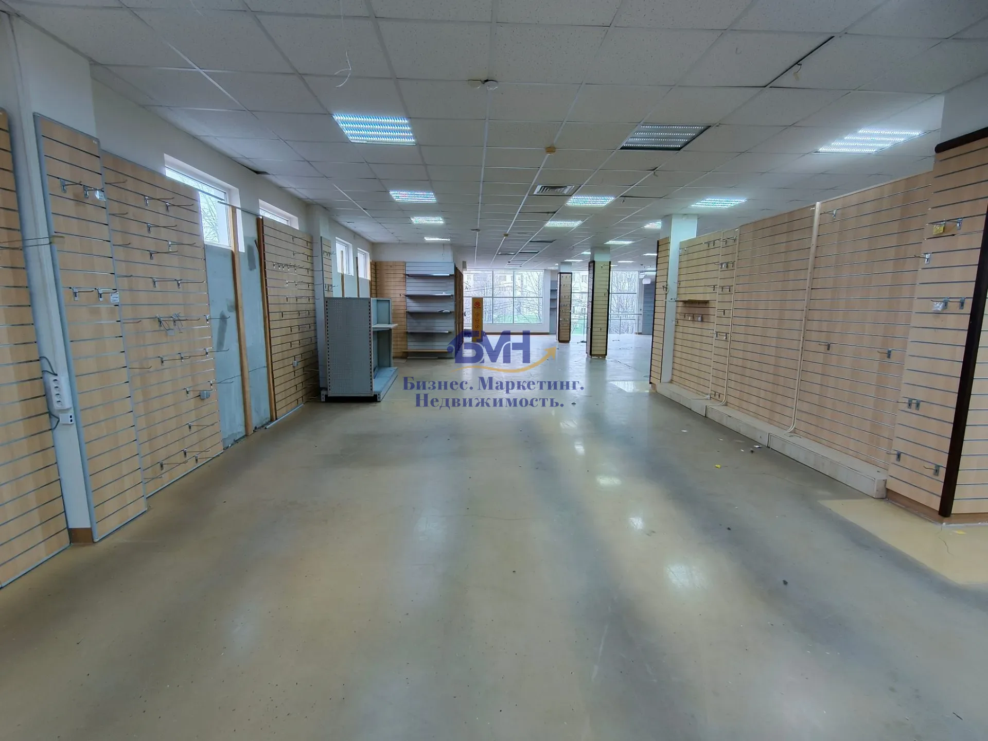 Продам помещение свободного назначения 1200 м.кв.