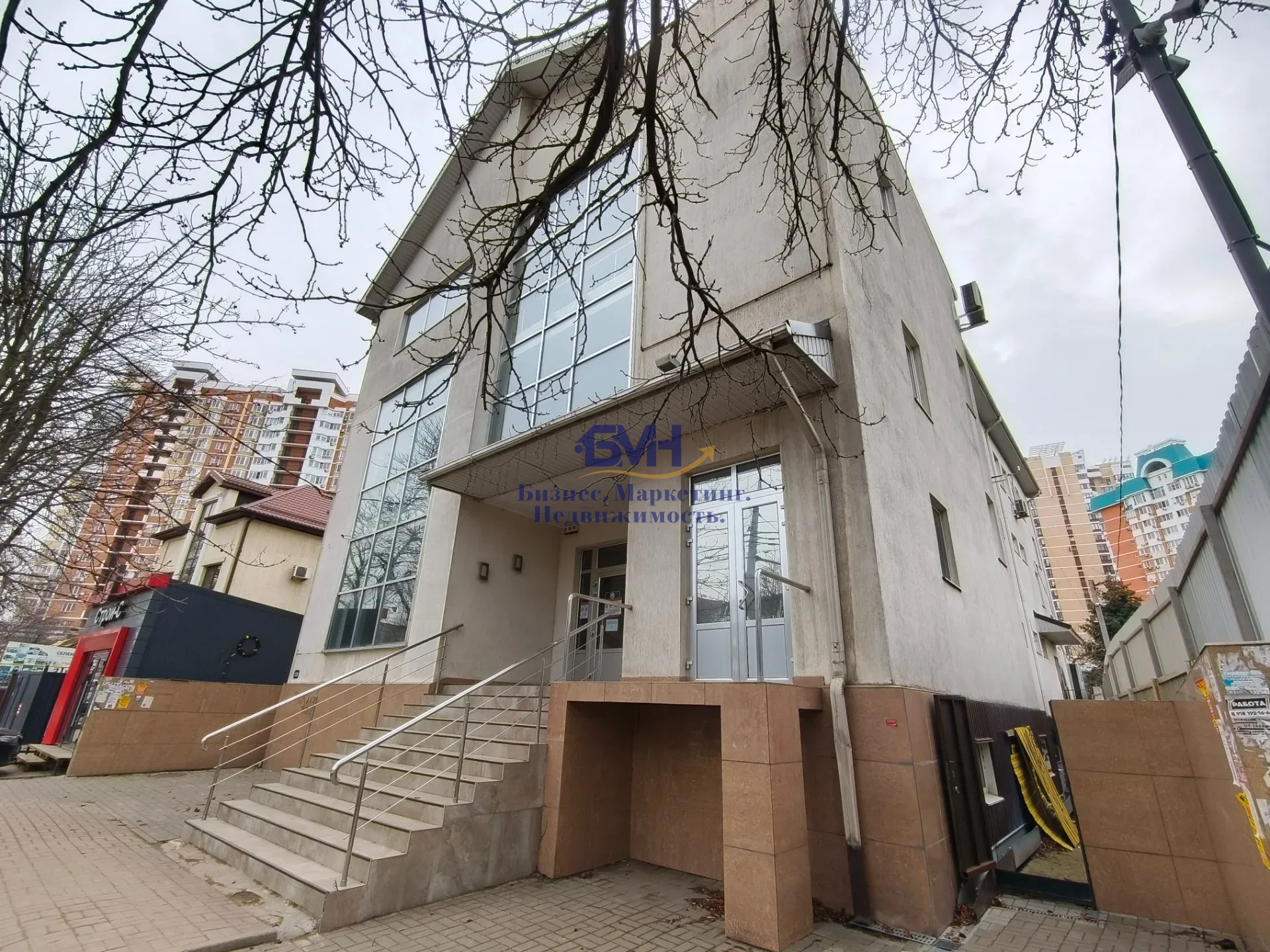 Продам помещение свободного назначения 1200 м.кв.