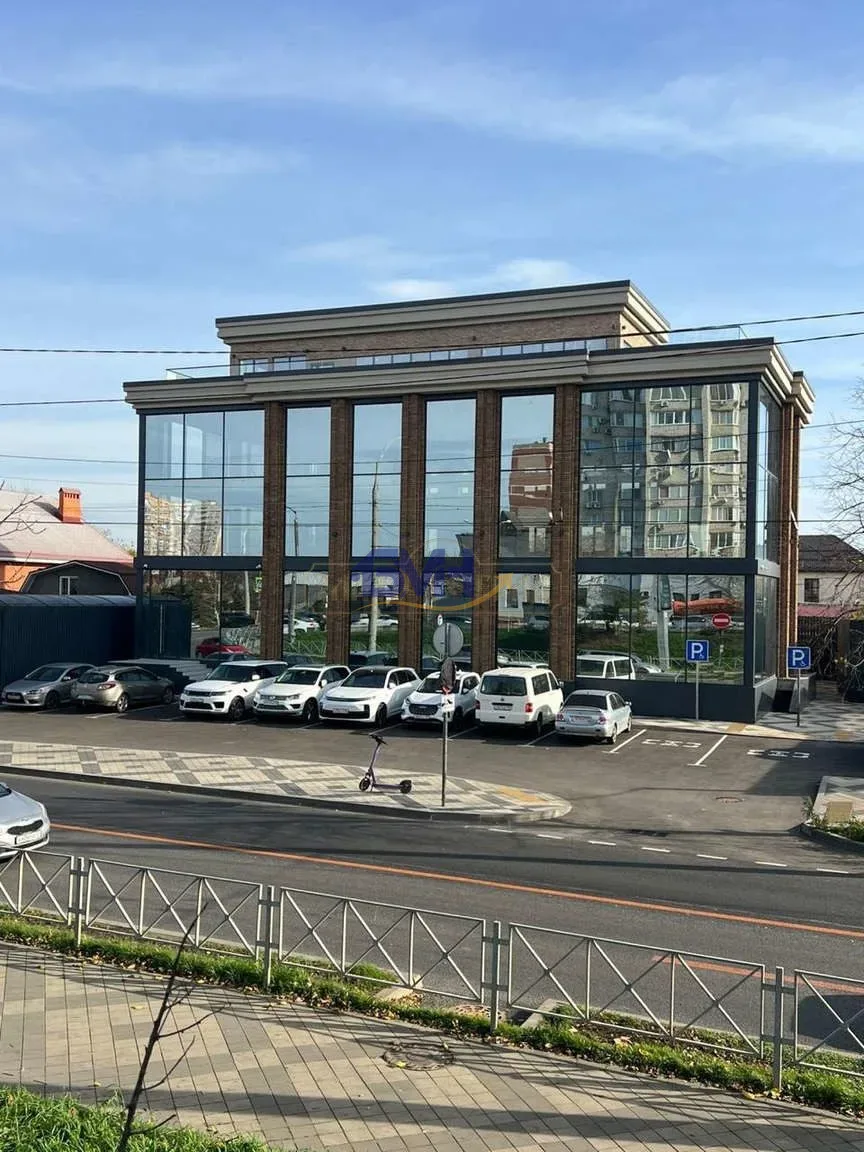 Сдам в аренду помещение свободного назначения 1700 м.кв.
