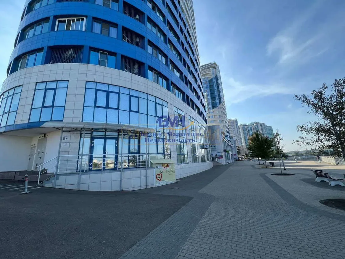 Сдам в аренду помещение свободного назначения 102 м.кв.