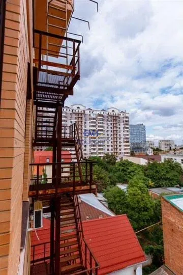 Продам помещение свободного назначения 1240 м.кв.