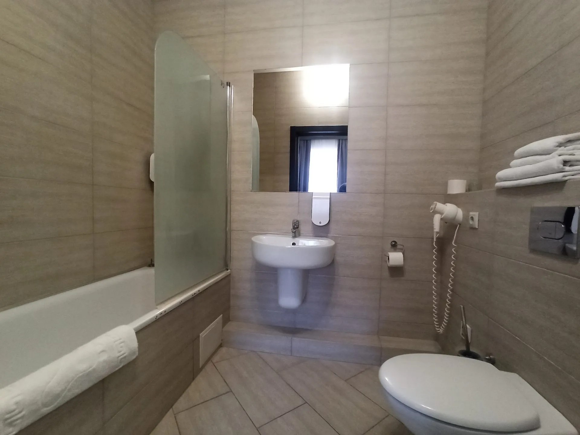 Продам помещение свободного назначения 850 м.кв.