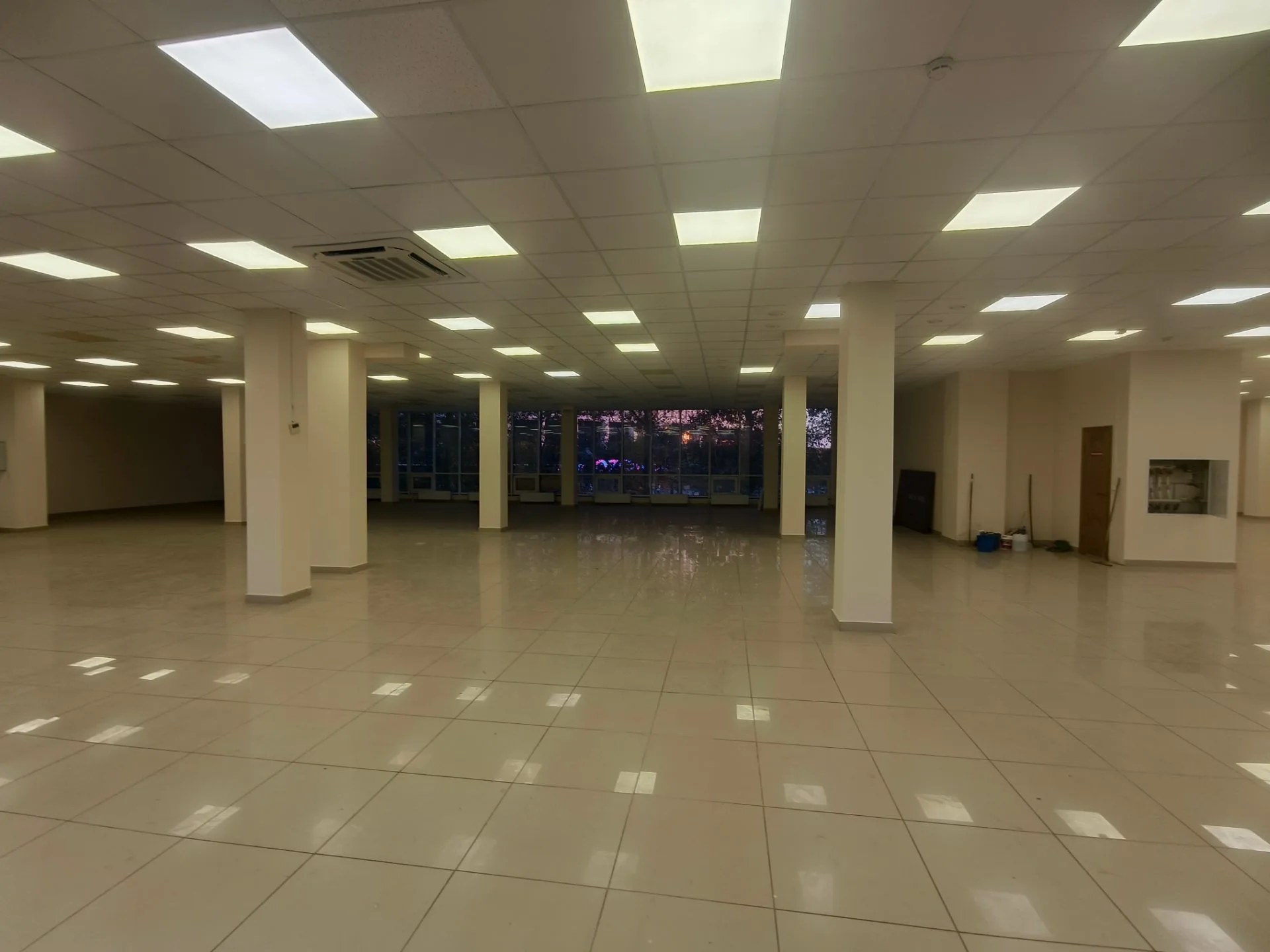Сдам в аренду помещение свободного назначения 621 м.кв.