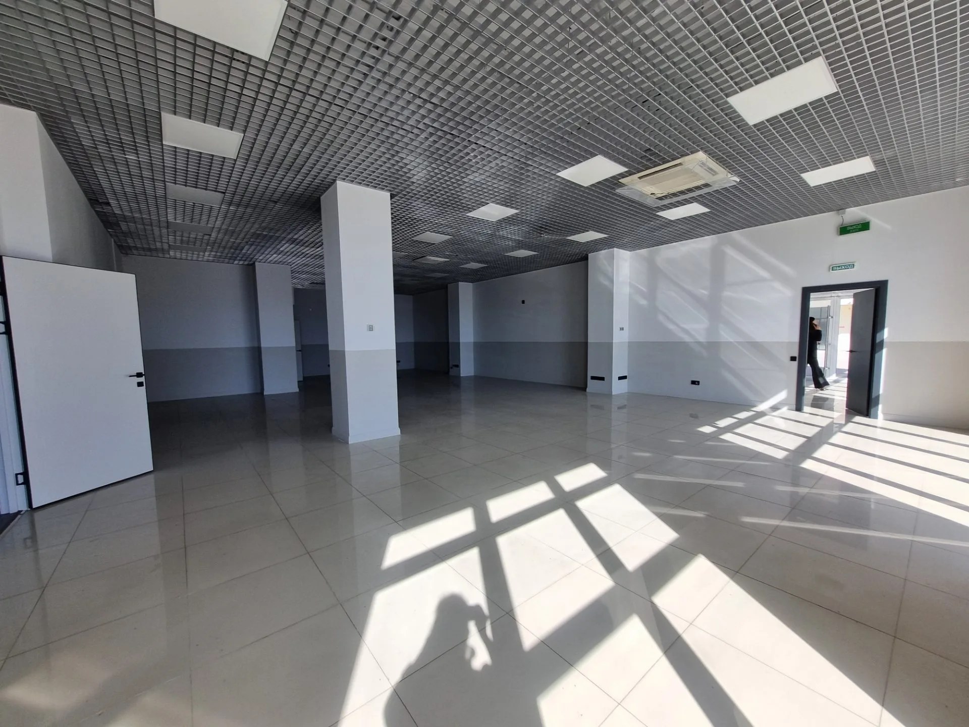 Сдам в аренду помещение свободного назначения 317 м.кв.